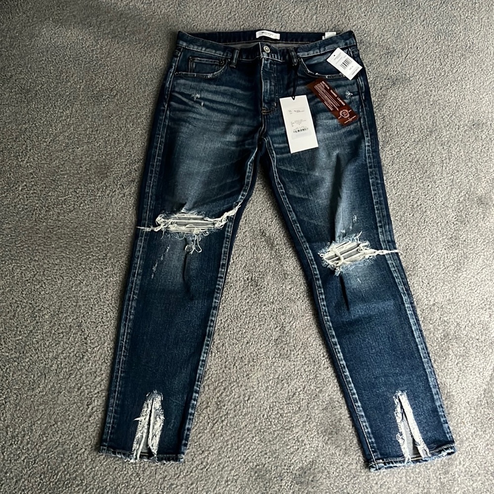 Moussy Vintage Women’s Ithan Dark Wash Skinny Jeans Size 30. NWT.